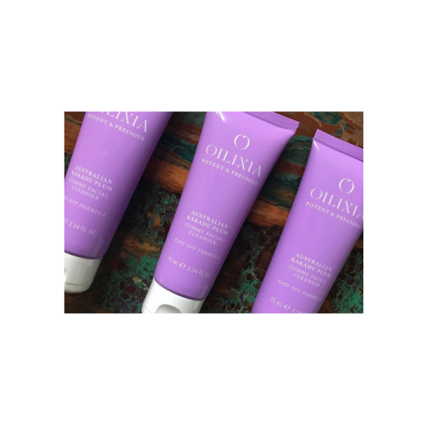 Australian Kakadu Plum Gummy Facial Cleanser